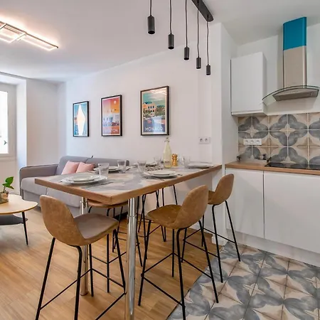 St Michel - Beau 3pieces En Centre-ville Climatise