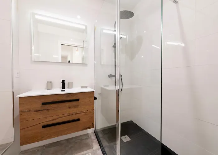 St Michel - Beau 3pieces En Centre-ville Climatise 公寓