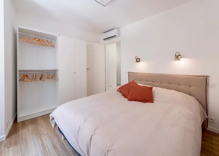 St Michel - Beau 3pieces En Centre-ville Climatise Μεντόν